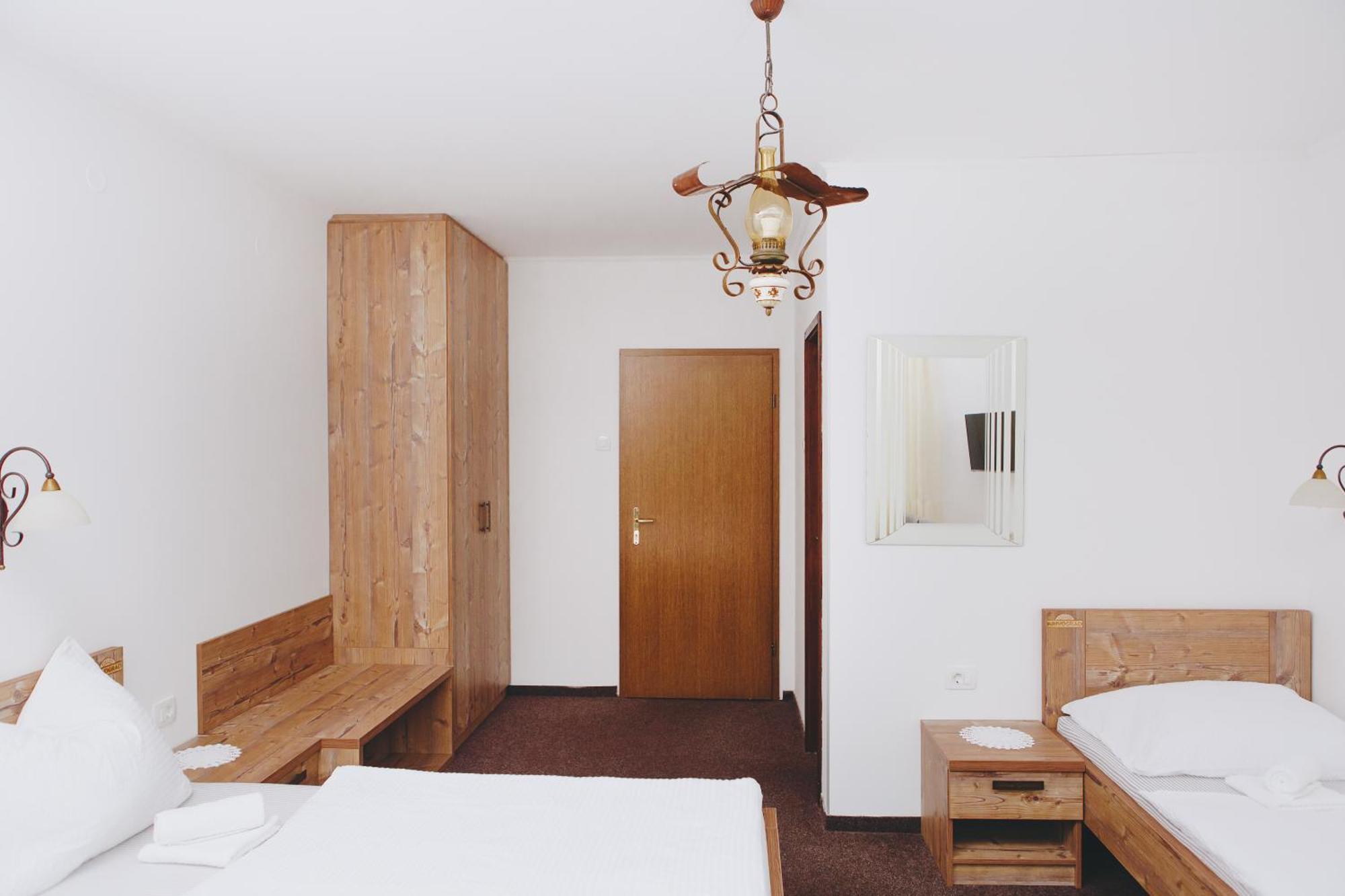 Hotel Gostisce Krivograd Prevalje Habitación foto